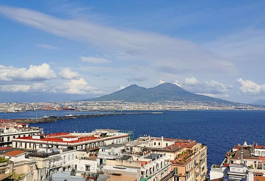 Meteo Napoli Ancora Caldo Anomalo Con L Anticiclone Poi Cambia Tutto