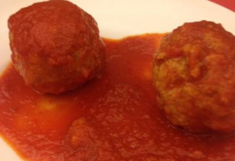 Dove mangiare le migliori polpette al sugo di Napoli